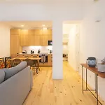 Santos Cozy Design * Lisboa